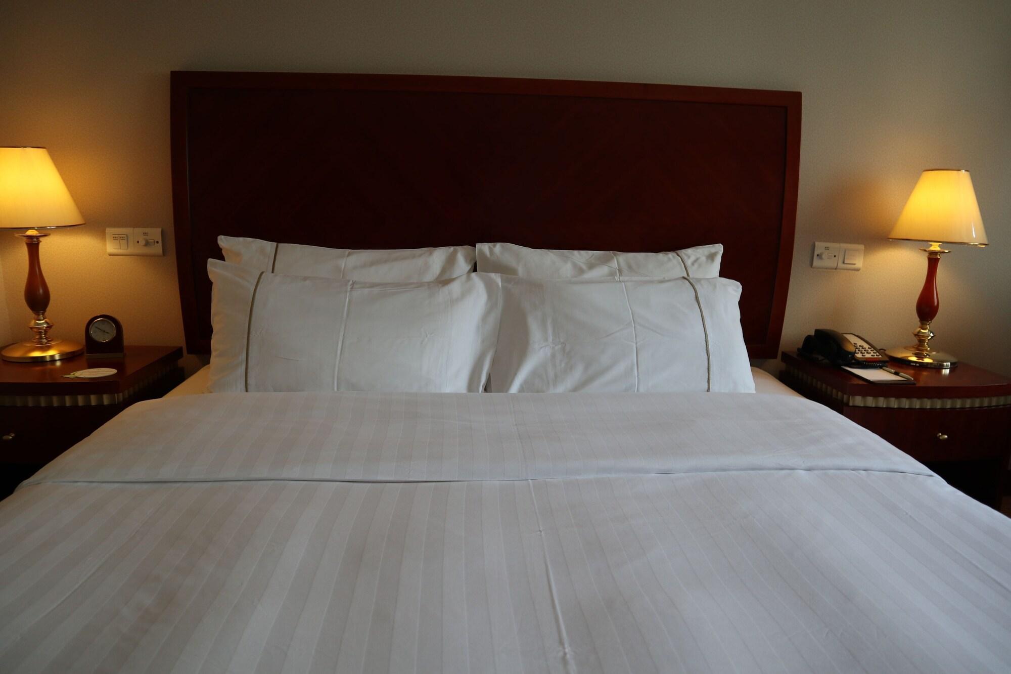 Jianguo Hotel Shanghai Bagian luar foto
